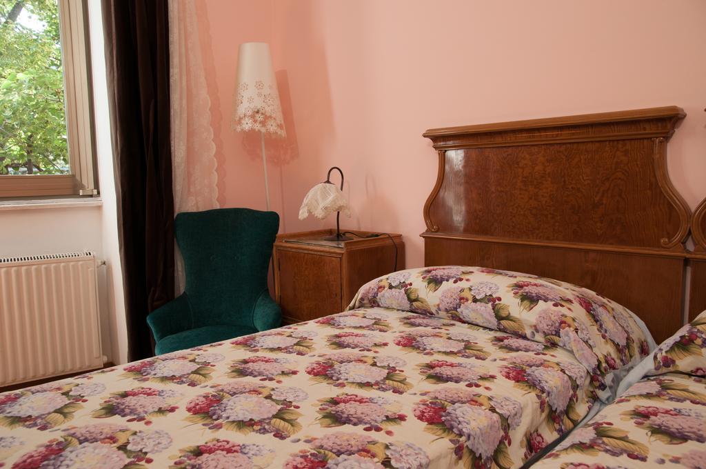 Le Ortensie Di Via Rossetti Bed & Breakfast Trieste Exterior photo