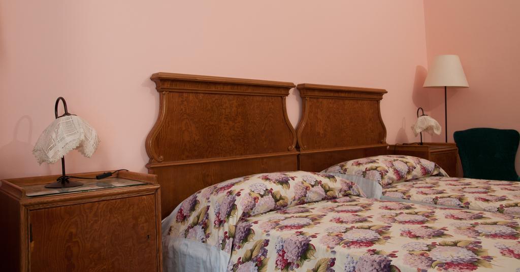 Le Ortensie Di Via Rossetti Bed & Breakfast Trieste Exterior photo